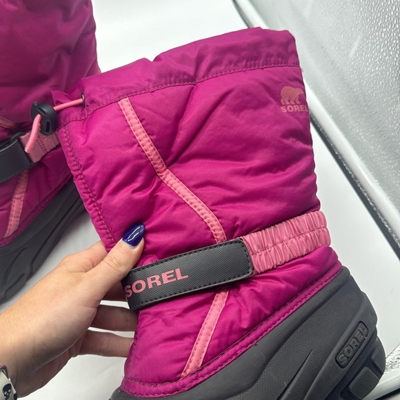 Sorel Kids' Flurry Weather Resistant Snow Boot Pink Size 4 - Picture 2 of 15
